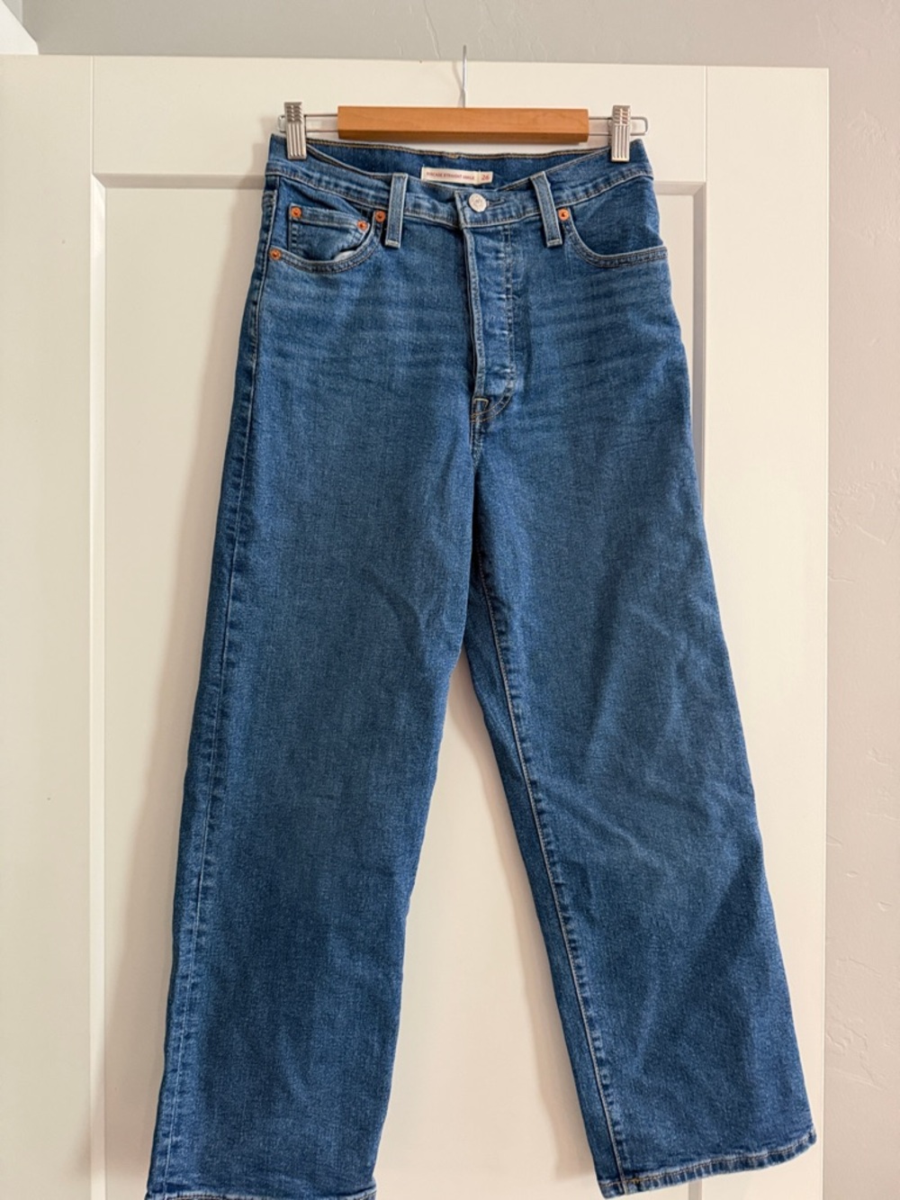 Levi's Women's Straight-Leg Jeans in Medium Blue Denim